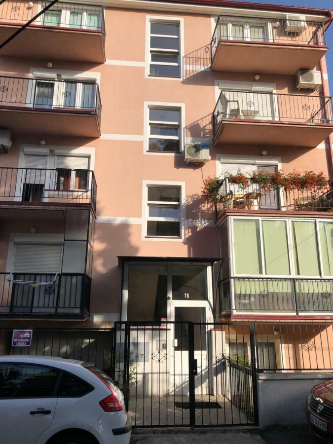 Love Beograd Ngoại thất bức ảnh